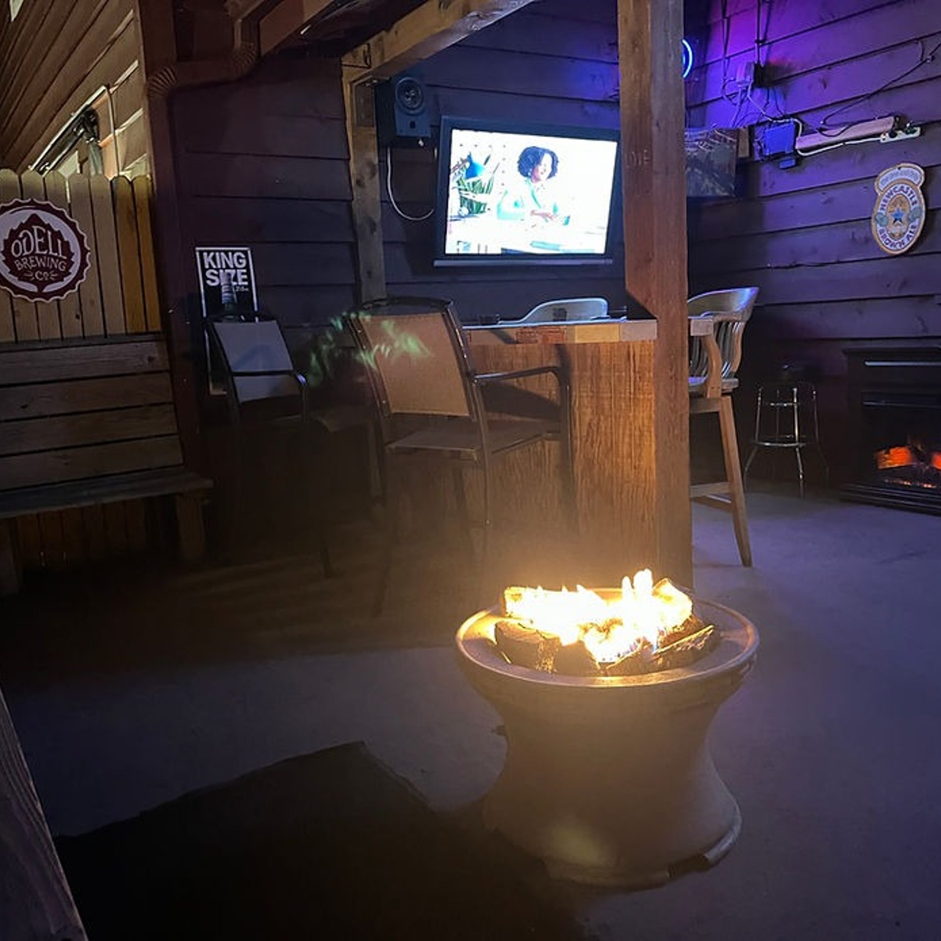 Happy Hour, Mon–Fri, 3pm–5pm